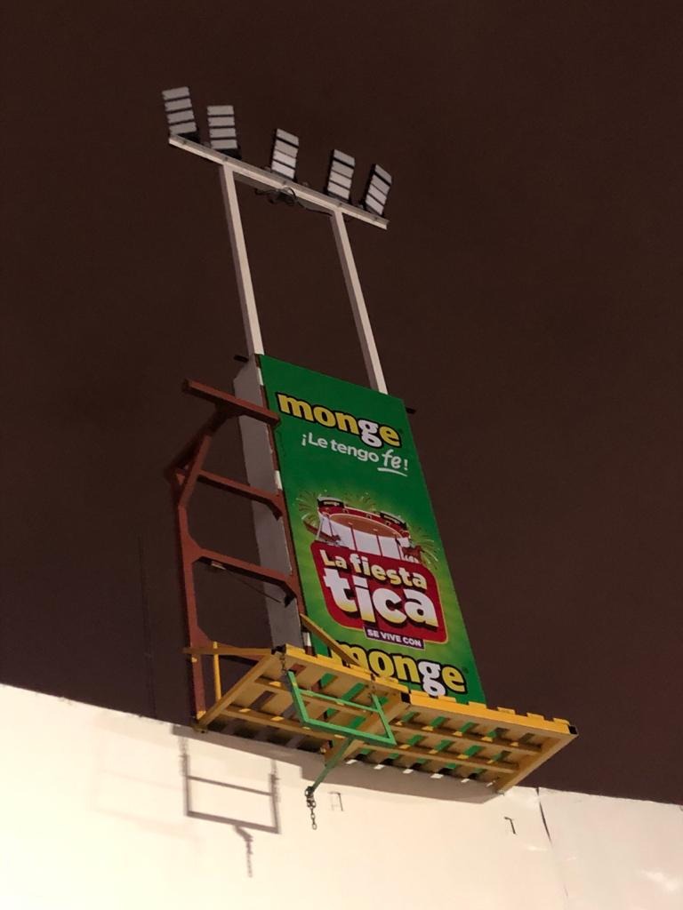 High mast light for public space